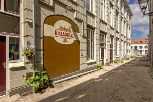 Muurreclame Balmoral Kampen