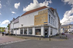 Muurreclame Bensdorp cacao en echte Kamper kruidkoek