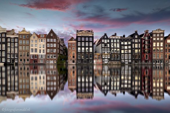 Damrak Amsterdam